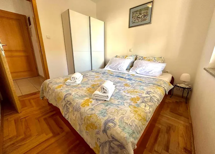 Apartment In 45736 Dramalj