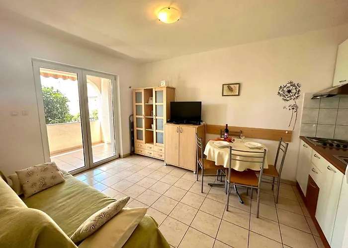 Apartment In 45736 Dramalj